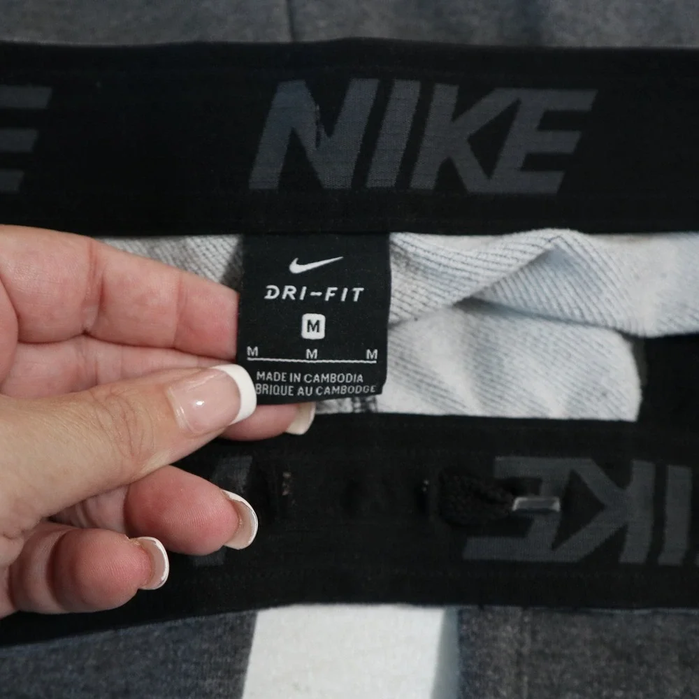 Nike Dri-FIT Training Pants Mens M Grey Heathered Tapered Leg Gym Workout